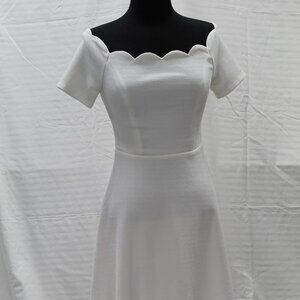 NWT  XS Miami White scallop neckline and hem Dress